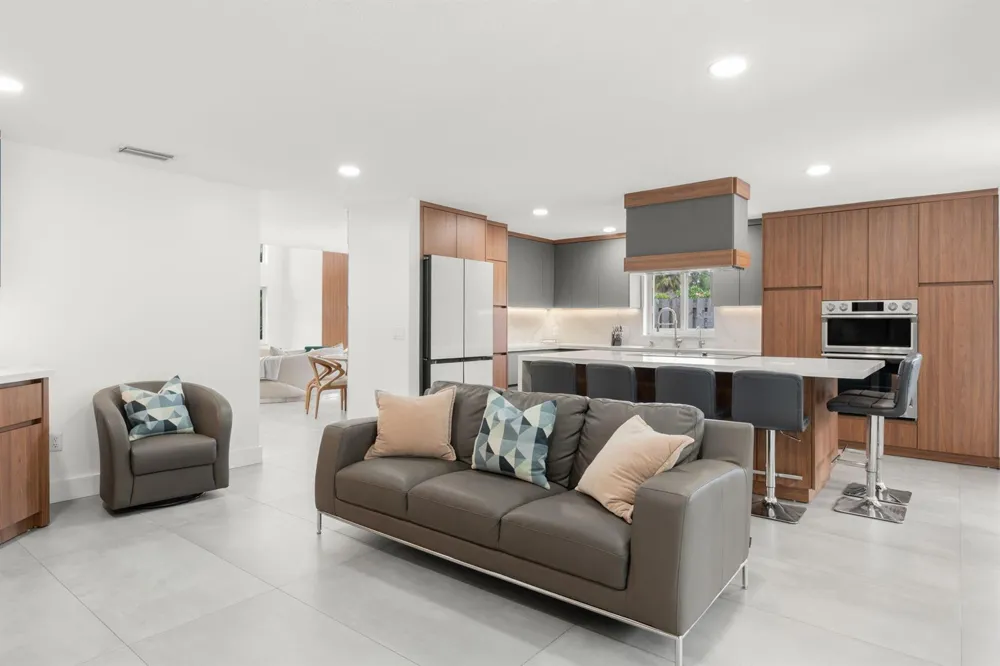 52 Gables Boulevard Weston, FL 33326