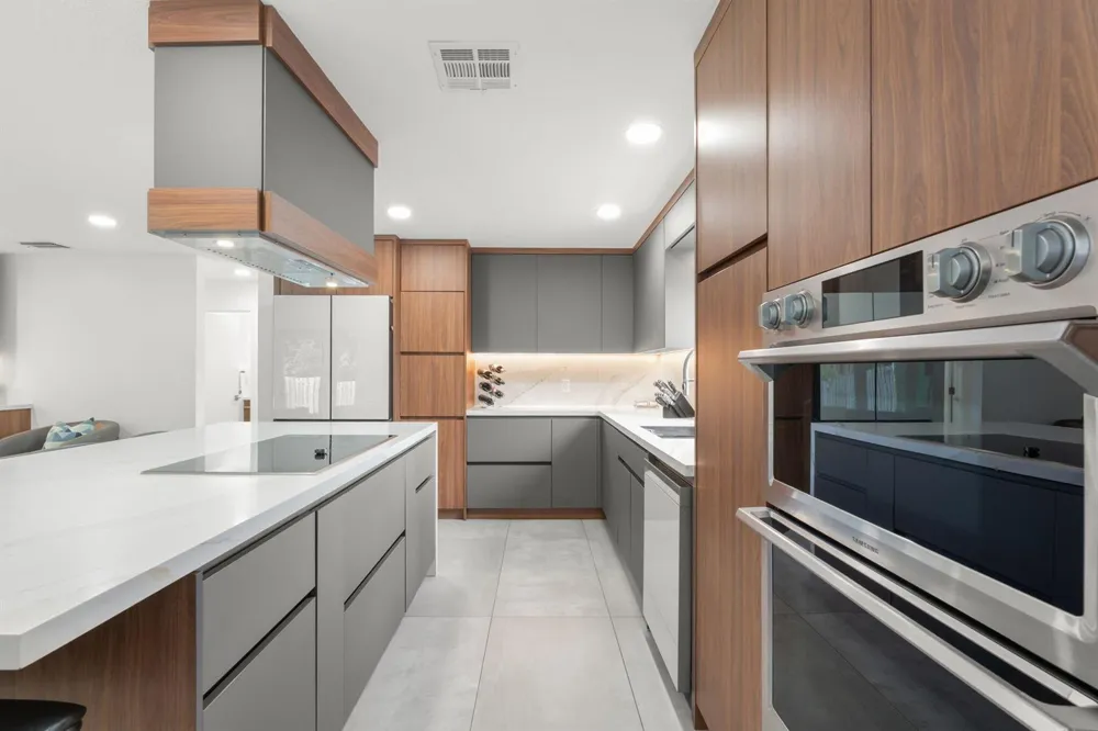 52 Gables Boulevard Weston, FL 33326