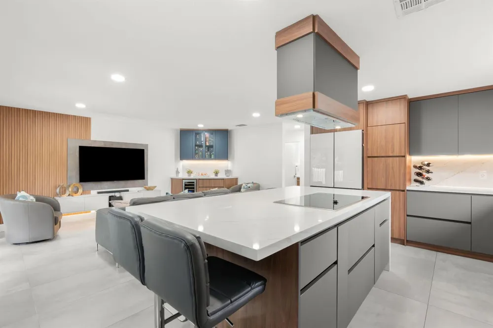 52 Gables Boulevard Weston, FL 33326