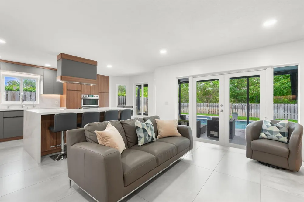 52 Gables Boulevard Weston, FL 33326