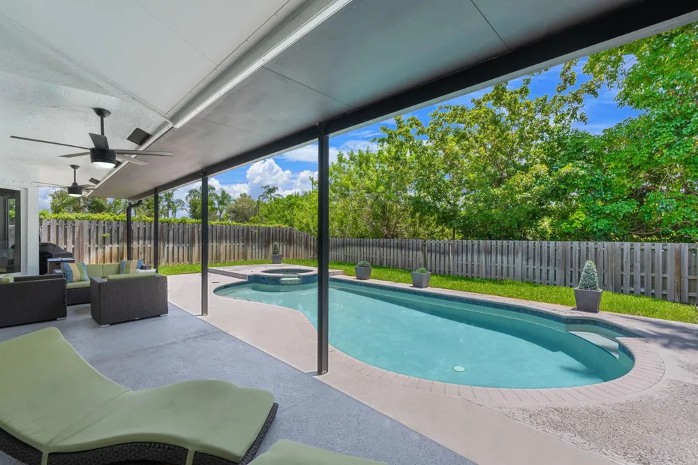 52 Gables Boulevard Weston, FL 33326