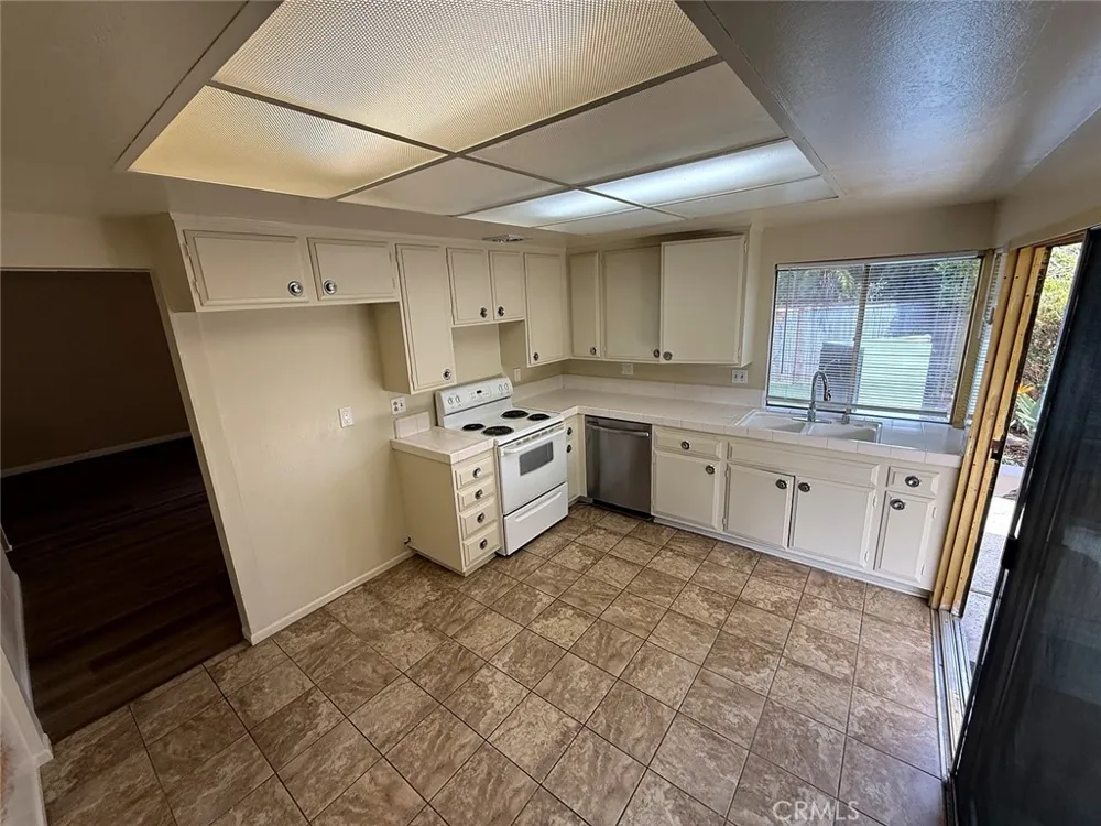 8170 Crowley Buena Park, CA 90621