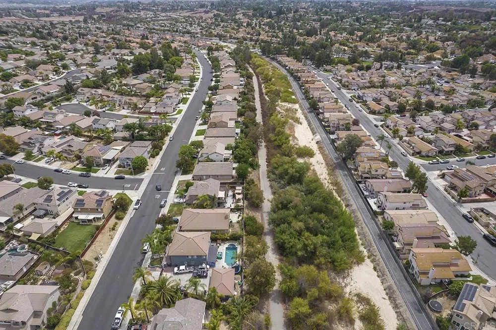 39315 Cardiff Avenue Murrieta, CA 92563