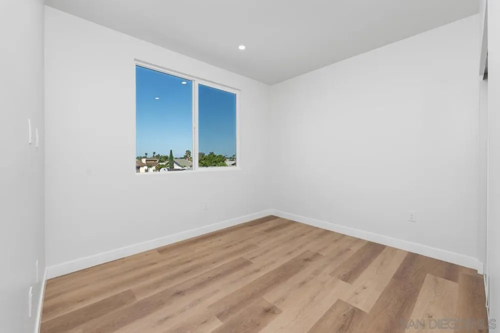 10349 Lipscomb Dr San Diego, CA 92126