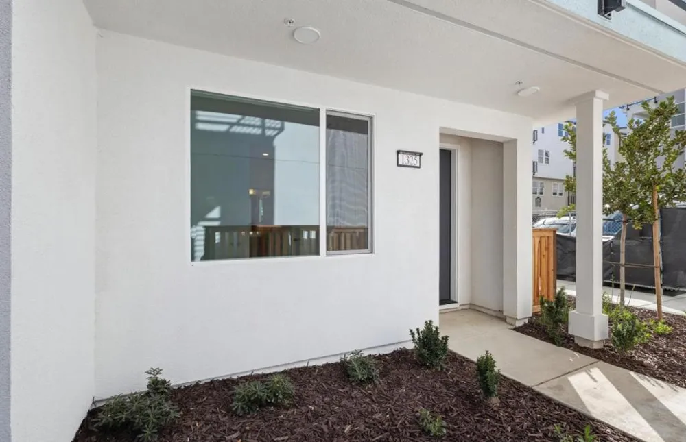 1325 Lilac Way Milpitas, CA 95035