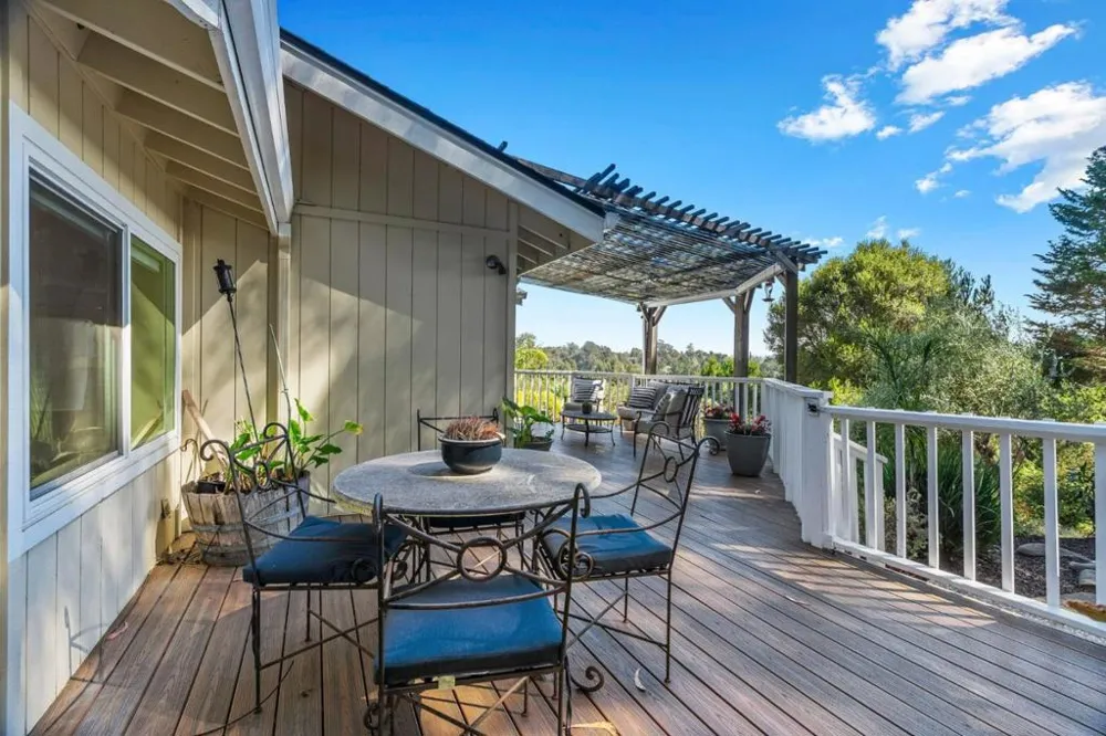 Address Not Shown Aptos, CA 95003
