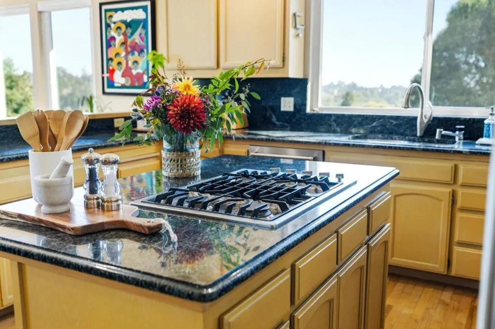Address Not Shown Aptos, CA 95003