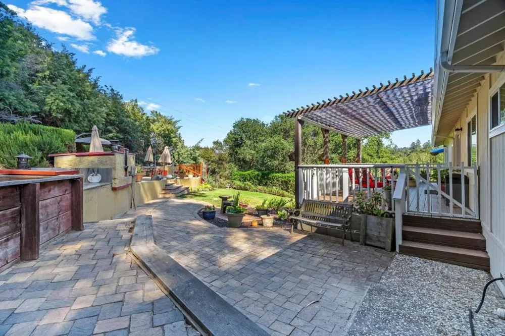 Address Not Shown Aptos, CA 95003