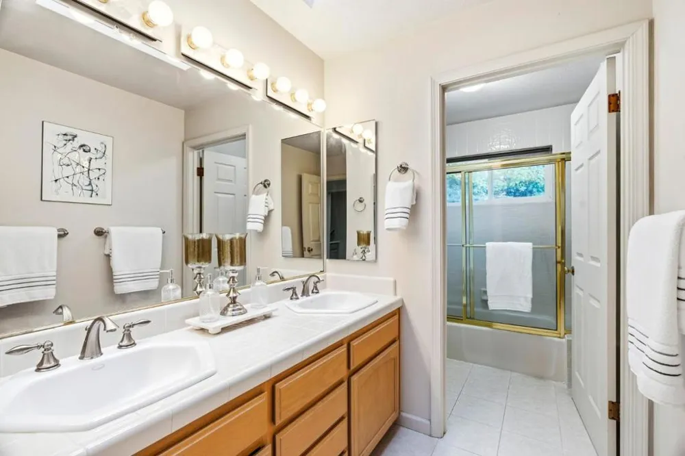 Address Not Shown Aptos, CA 95003