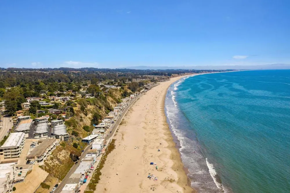 Address Not Shown Aptos, CA 95003