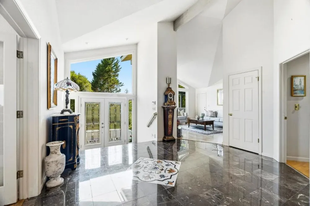 Address Not Shown Aptos, CA 95003