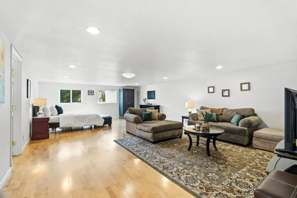 200 Marthas Way Aptos, CA 95003