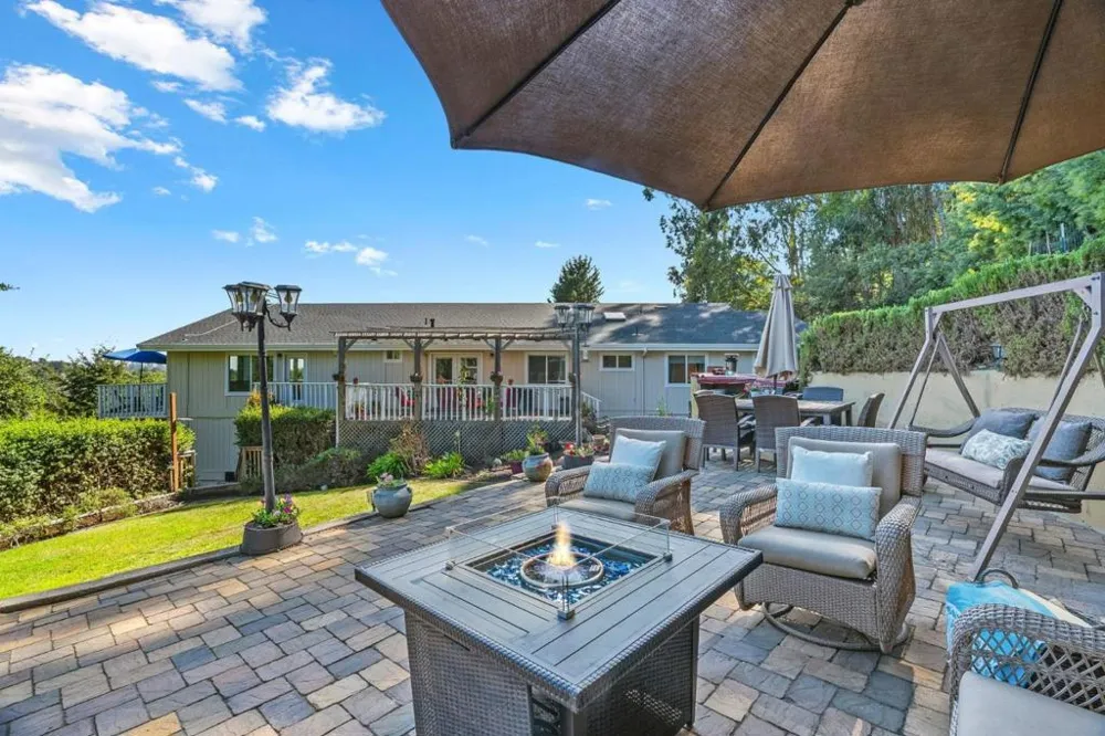 200 Marthas Way Aptos, CA 95003