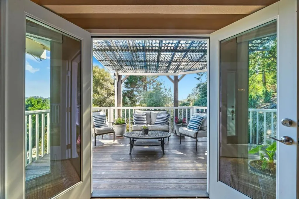 200 Marthas Way Aptos, CA 95003