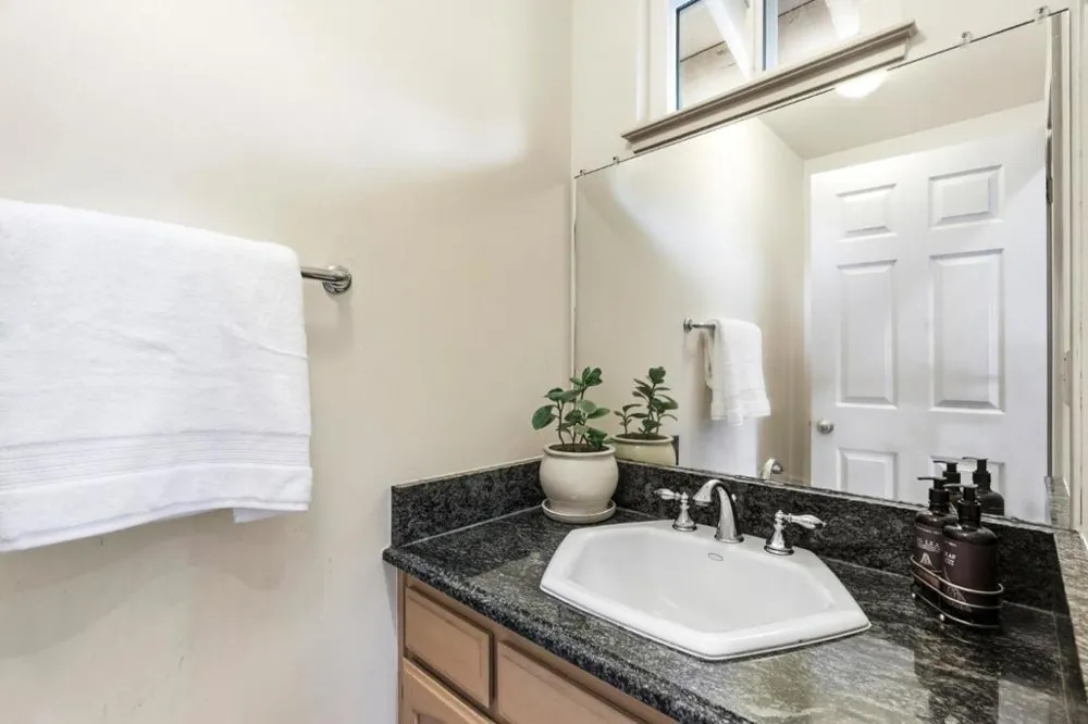 200 Marthas Way Aptos, CA 95003