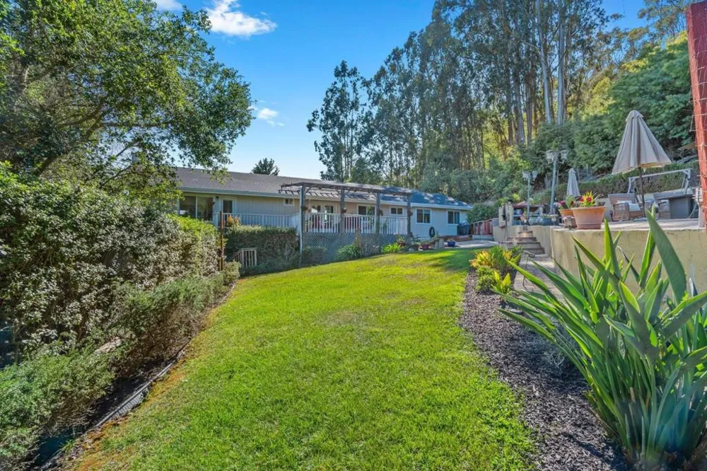 200 Marthas Way Aptos, CA 95003