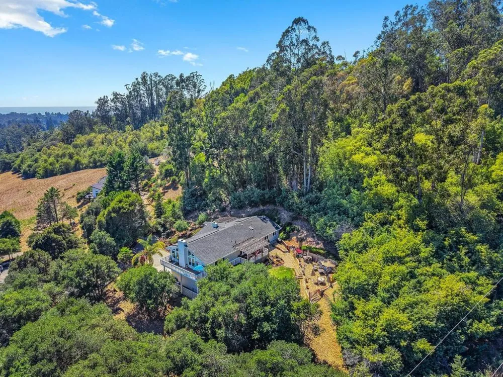 200 Marthas Way Aptos, CA 95003