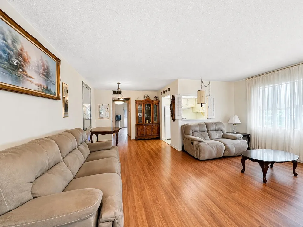 229 Dorchester J West Palm Beach, FL 33417