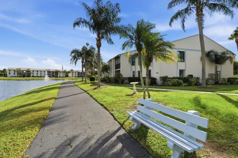 1102 Green Pine Boulevard #A1