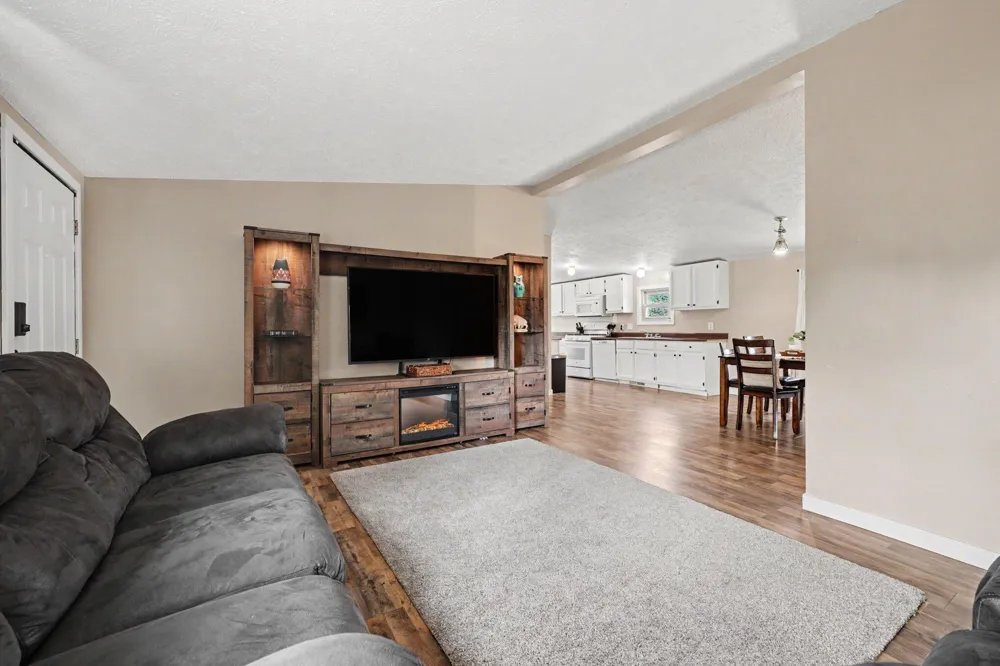 611 Locust Street Unknown, MI 49329