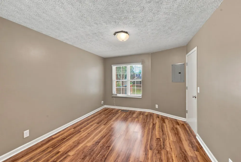 5936 Colchester Dr Hermitage, TN 37076