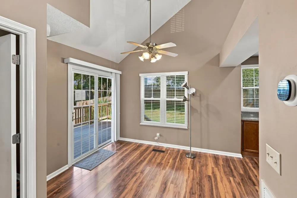 5936 Colchester Dr Hermitage, TN 37076