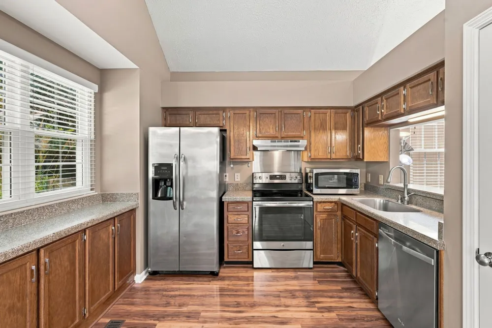5936 Colchester Dr Hermitage, TN 37076
