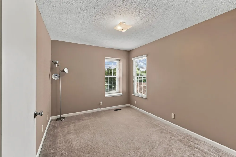 5936 Colchester Dr Hermitage, TN 37076
