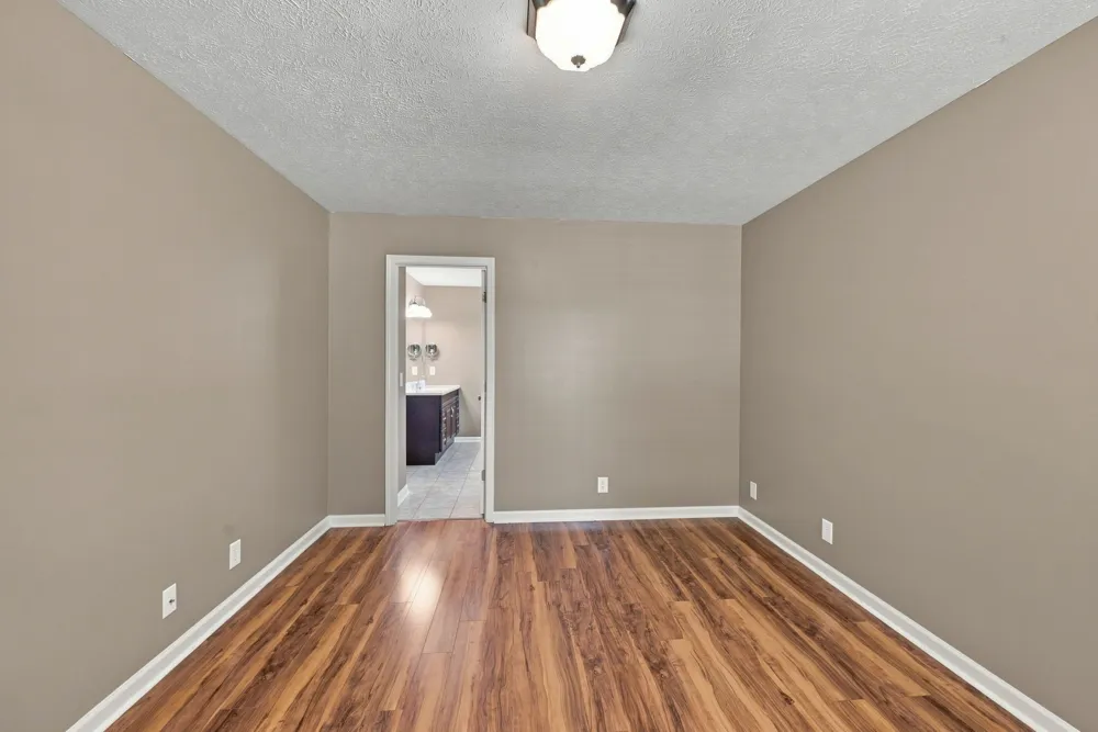 5936 Colchester Dr Hermitage, TN 37076
