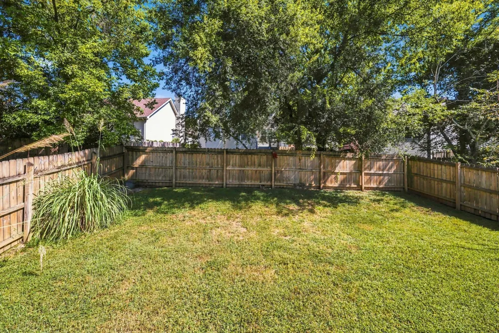 5936 Colchester Dr Hermitage, TN 37076