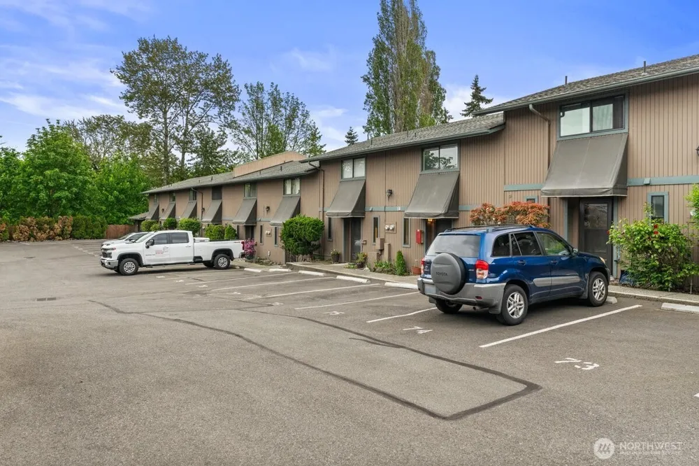 13702 37th Avenue S #51 Tukwila, WA 98168