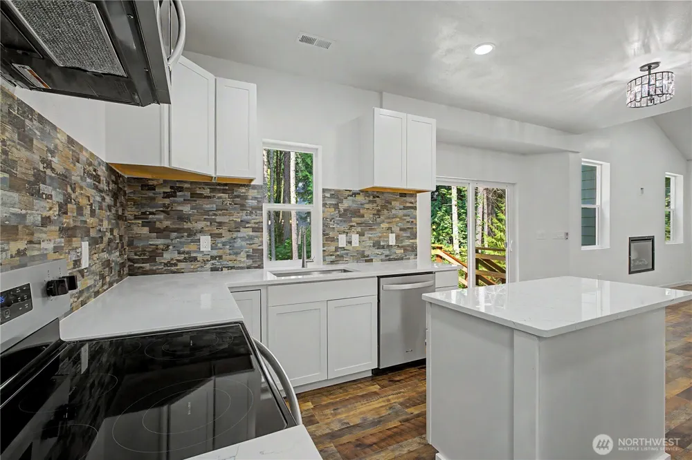 18635 SE Southwood Court Yelm, WA 98597