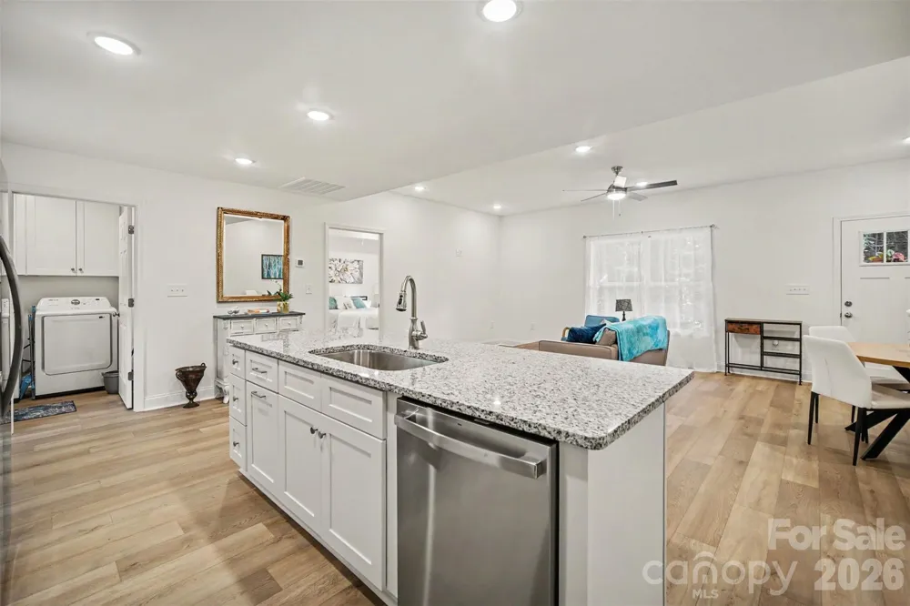 3299 Old Seine Road Smyrna, SC 29743