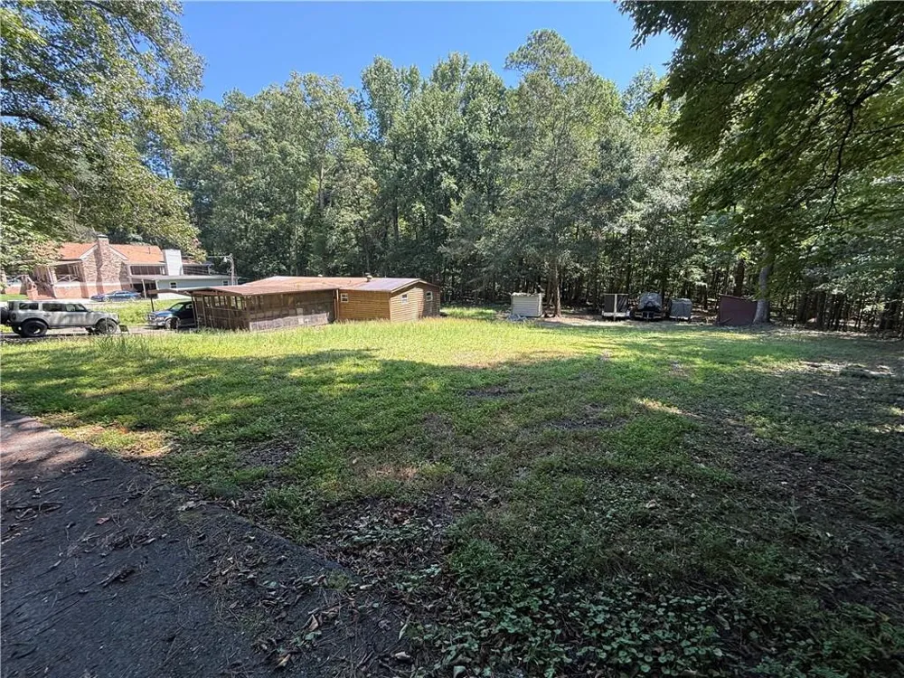 185 Smyrna Street SE Acworth, GA 30101