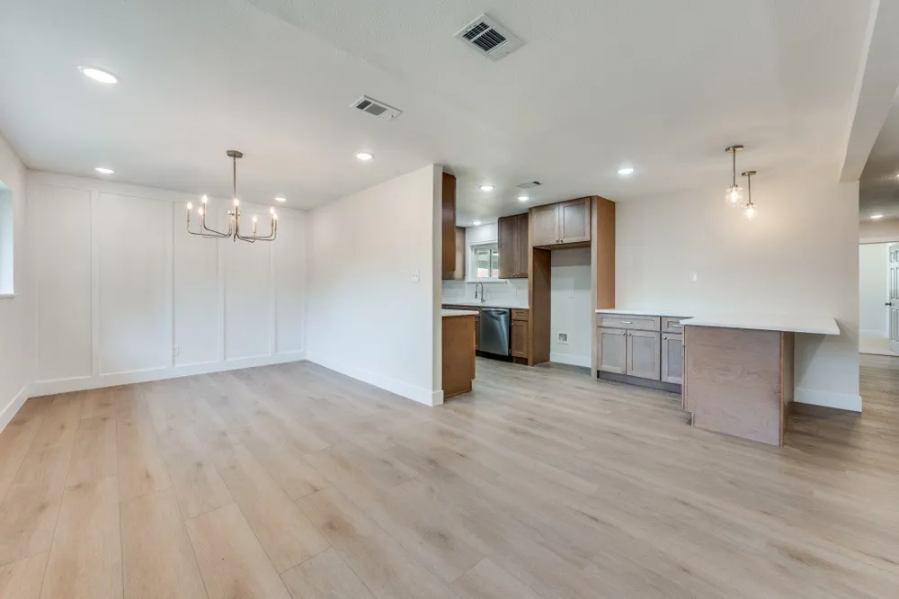 6904 Jewell Avenue Fort Worth, TX 76112