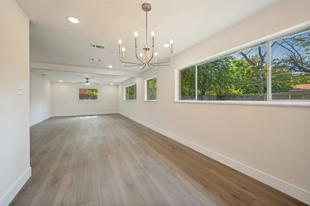 6904 Jewell Avenue Fort Worth, TX 76112