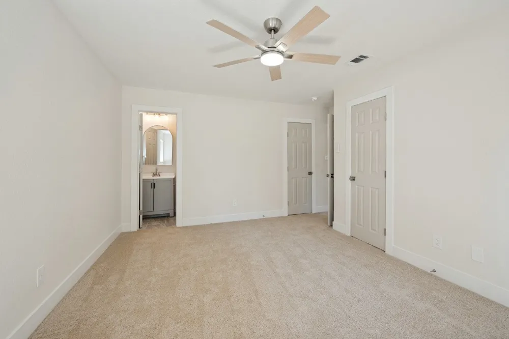 6904 Jewell Avenue Fort Worth, TX 76112