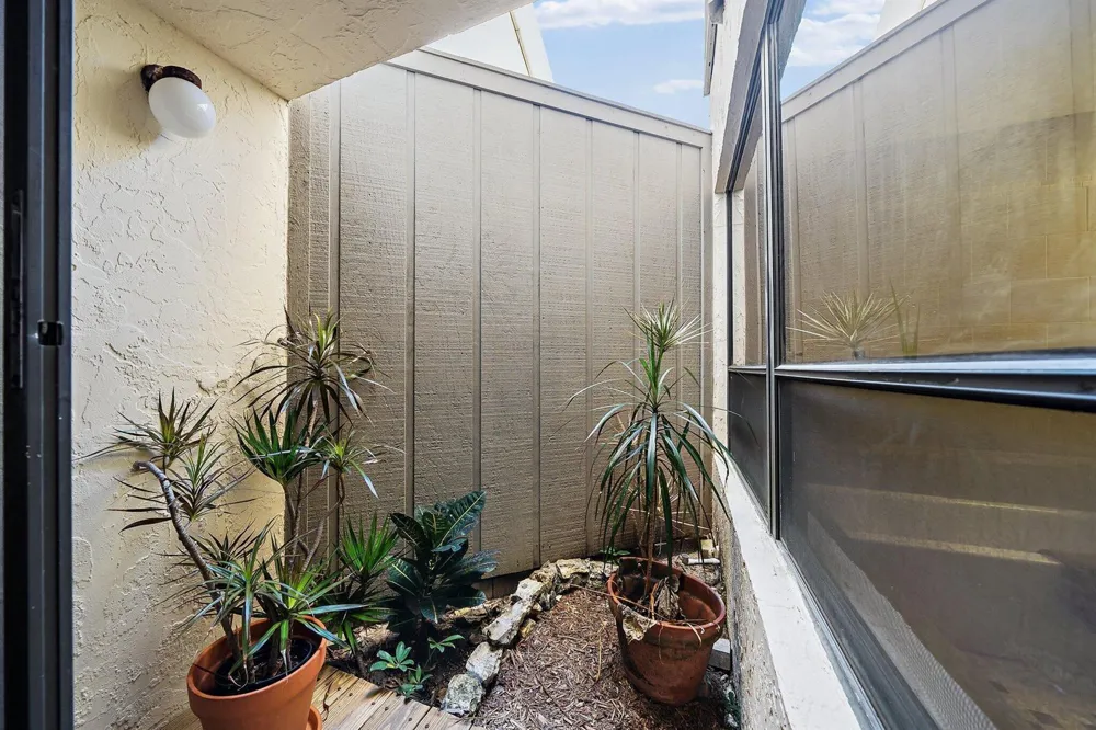 1605 S US HIGHWAY 1 #5A Jupiter, FL 33477