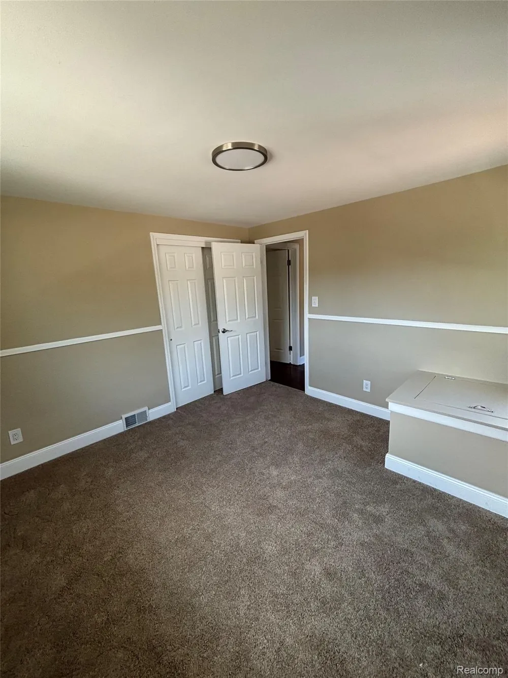 18259 Spring Court S Fraser City, MI 48026