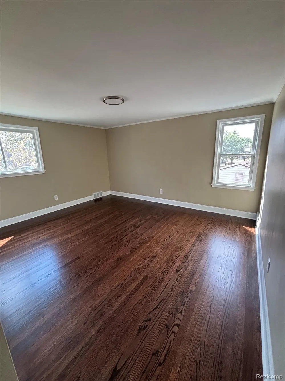 18259 Spring Court S Fraser City, MI 48026