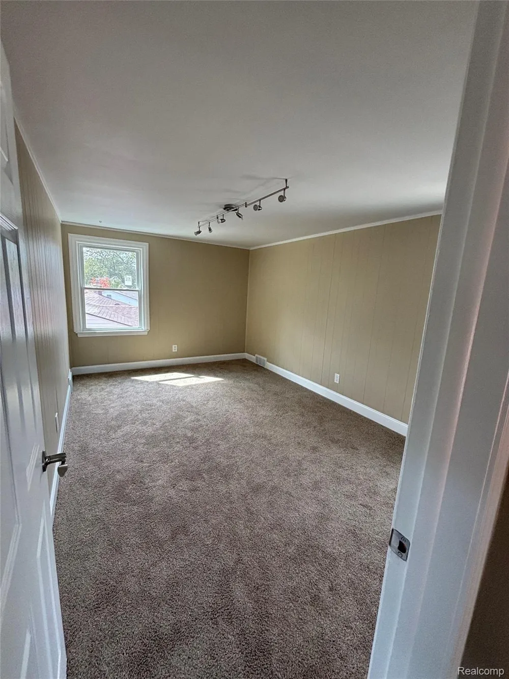 18259 Spring Court S Fraser City, MI 48026