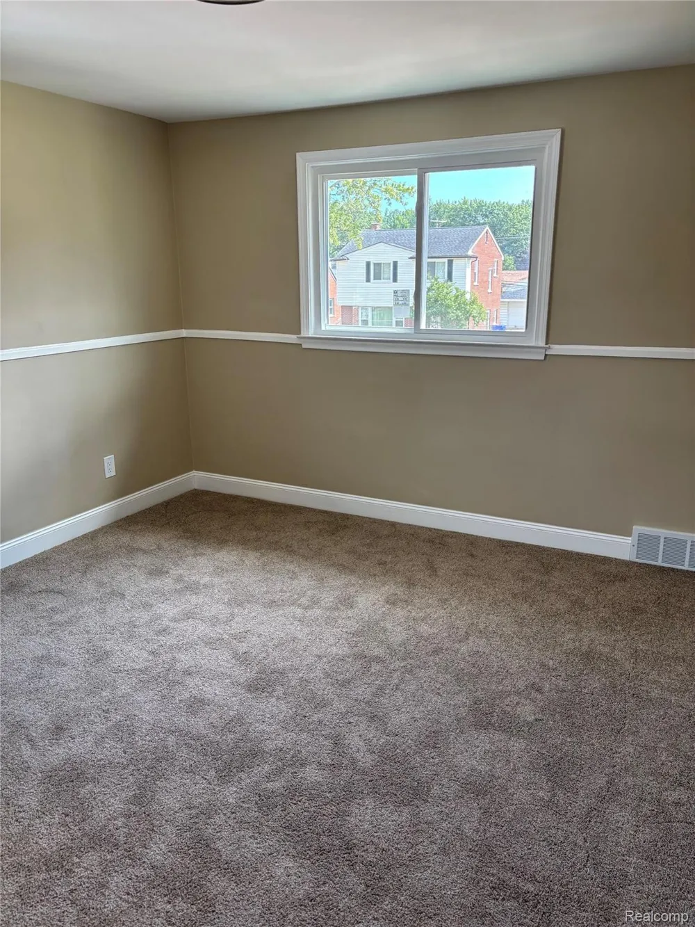 18259 Spring Court S Fraser City, MI 48026