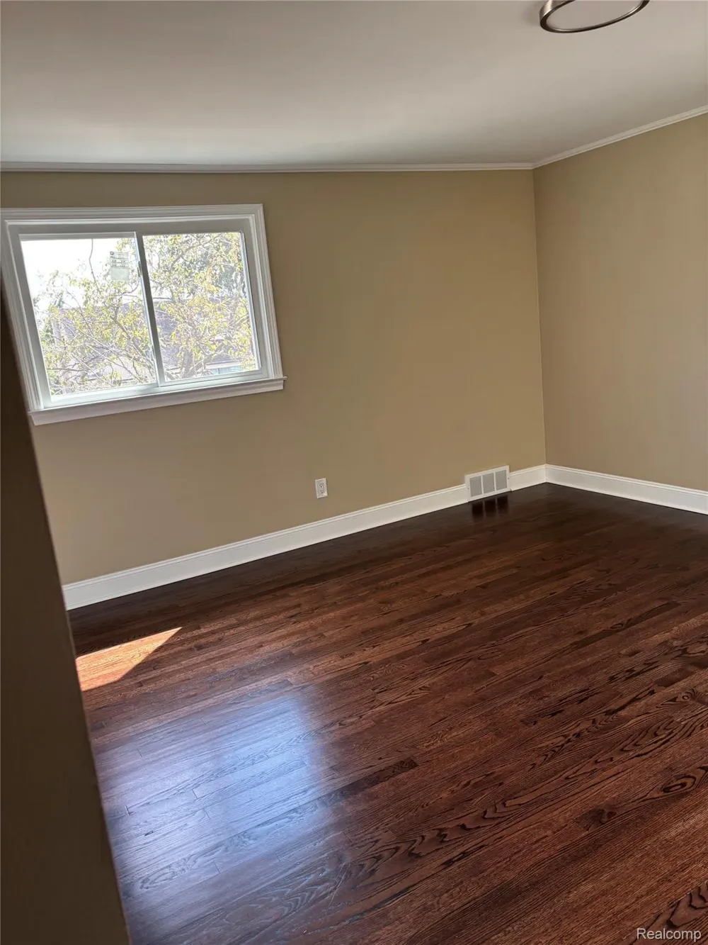 18259 Spring Court S Fraser City, MI 48026