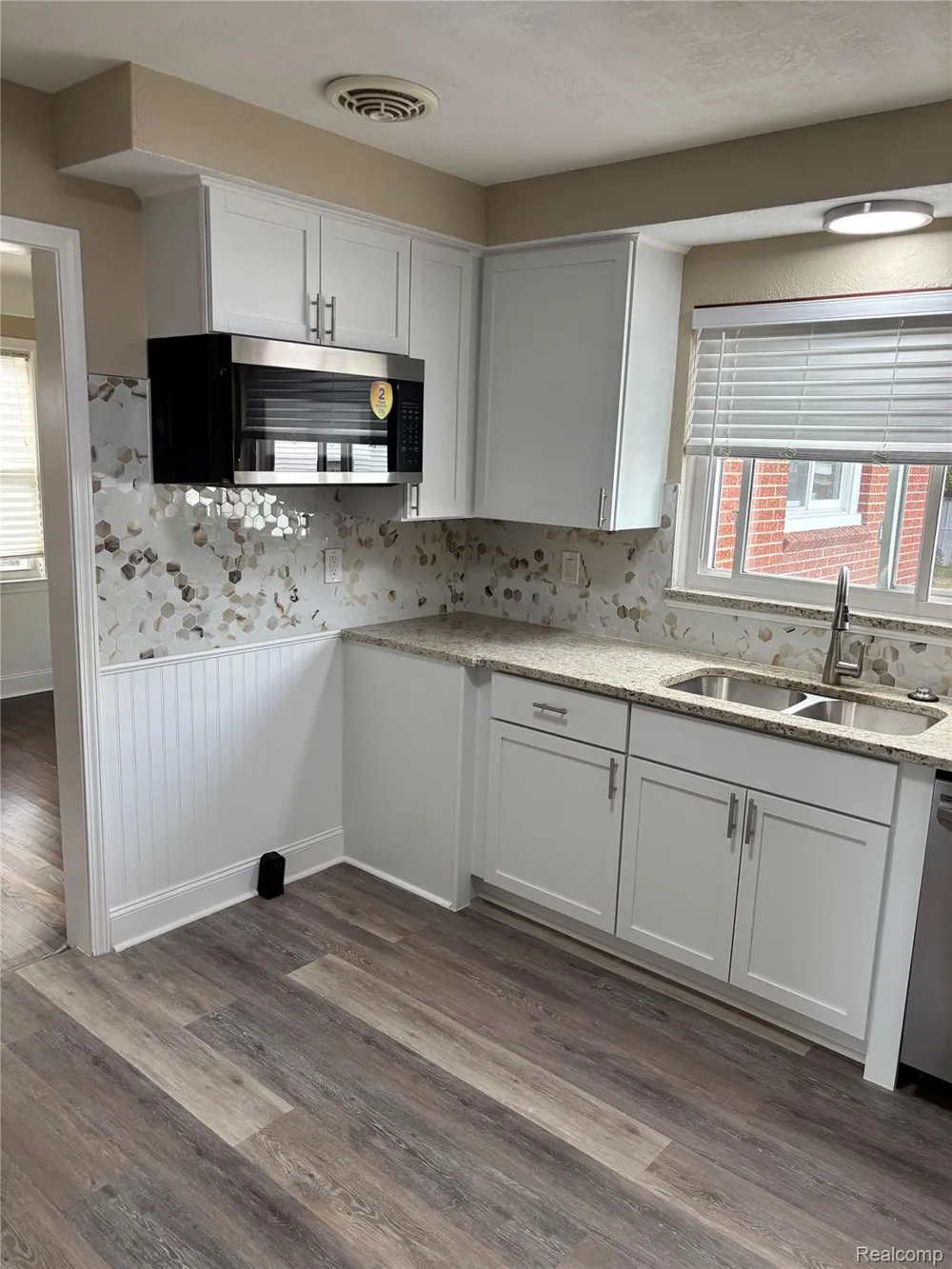 18259 Spring Court S Fraser City, MI 48026