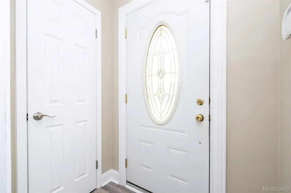 18259 Spring Court S Fraser City, MI 48026