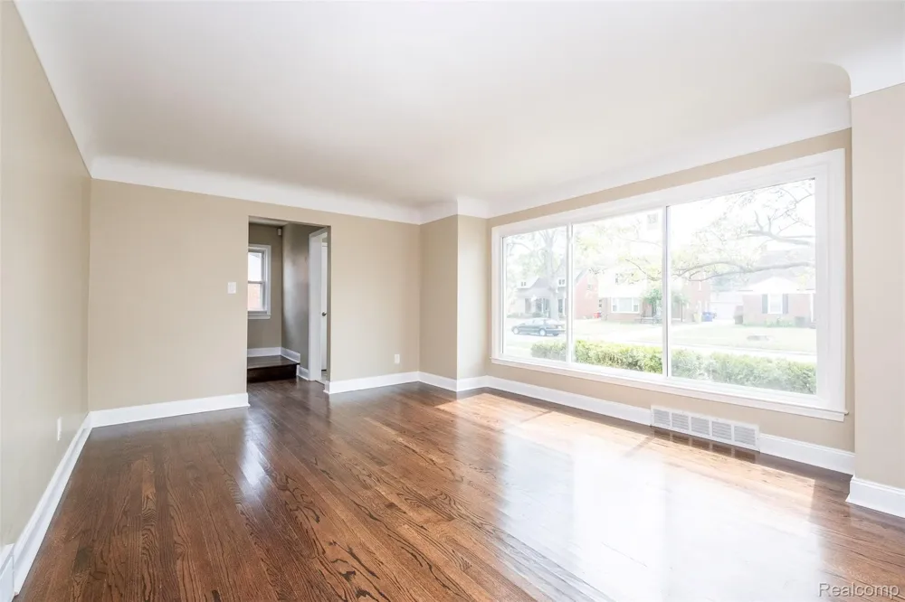 18259 Spring Court S Fraser City, MI 48026