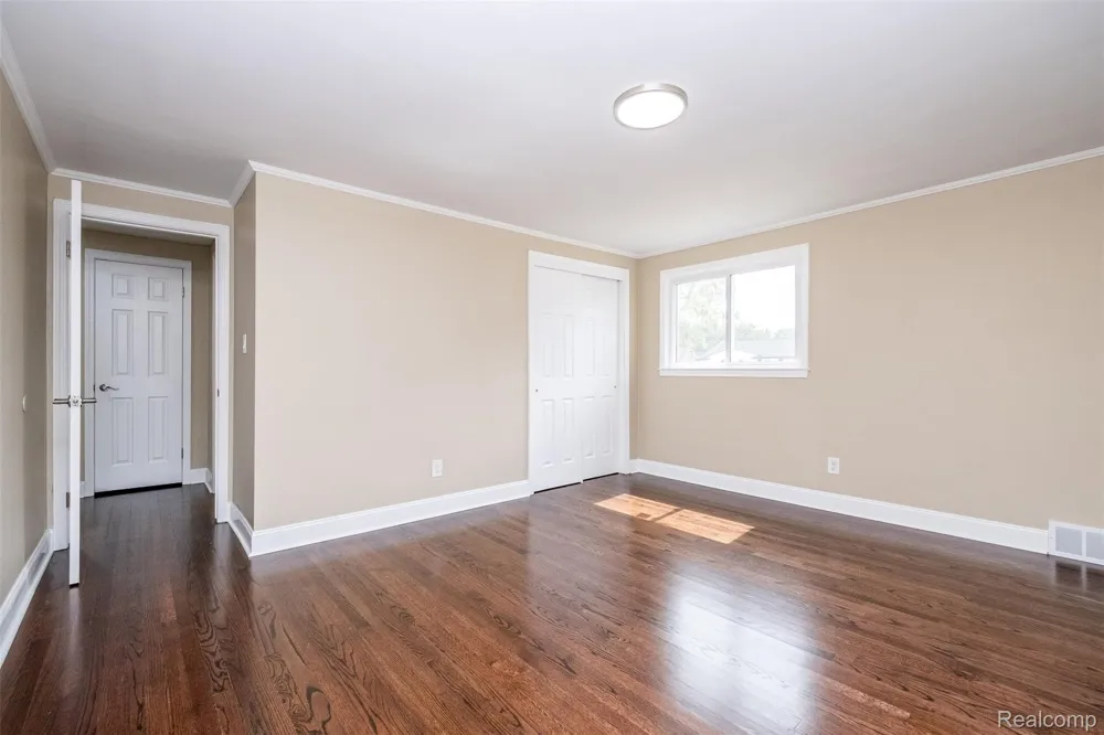 18259 Spring Court S Fraser City, MI 48026