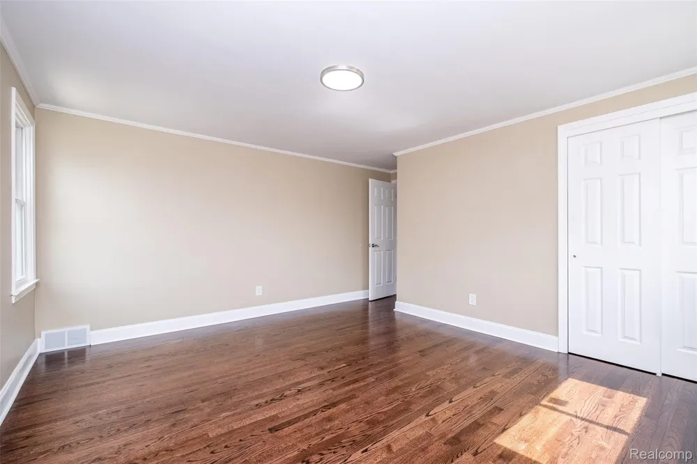 18259 Spring Court S Fraser City, MI 48026
