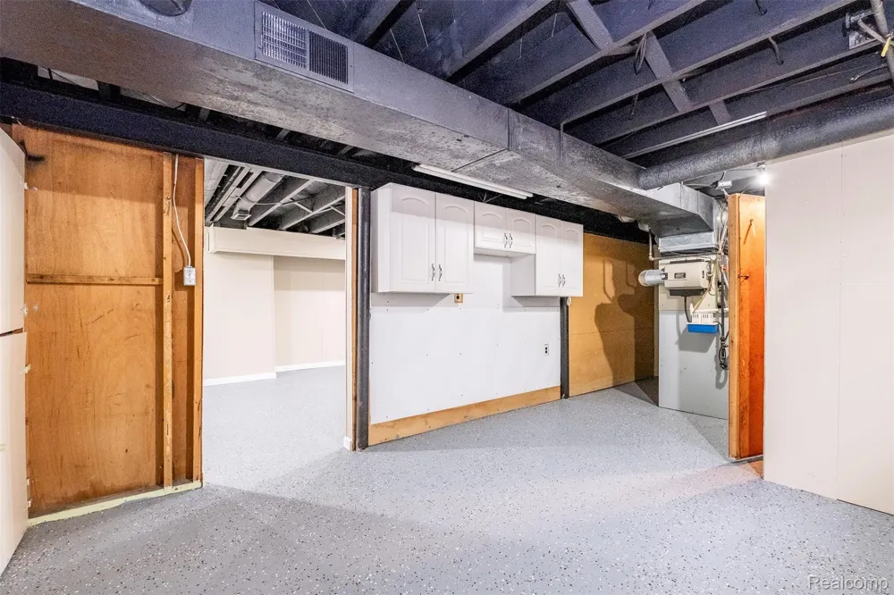 18259 Spring Court S Fraser City, MI 48026