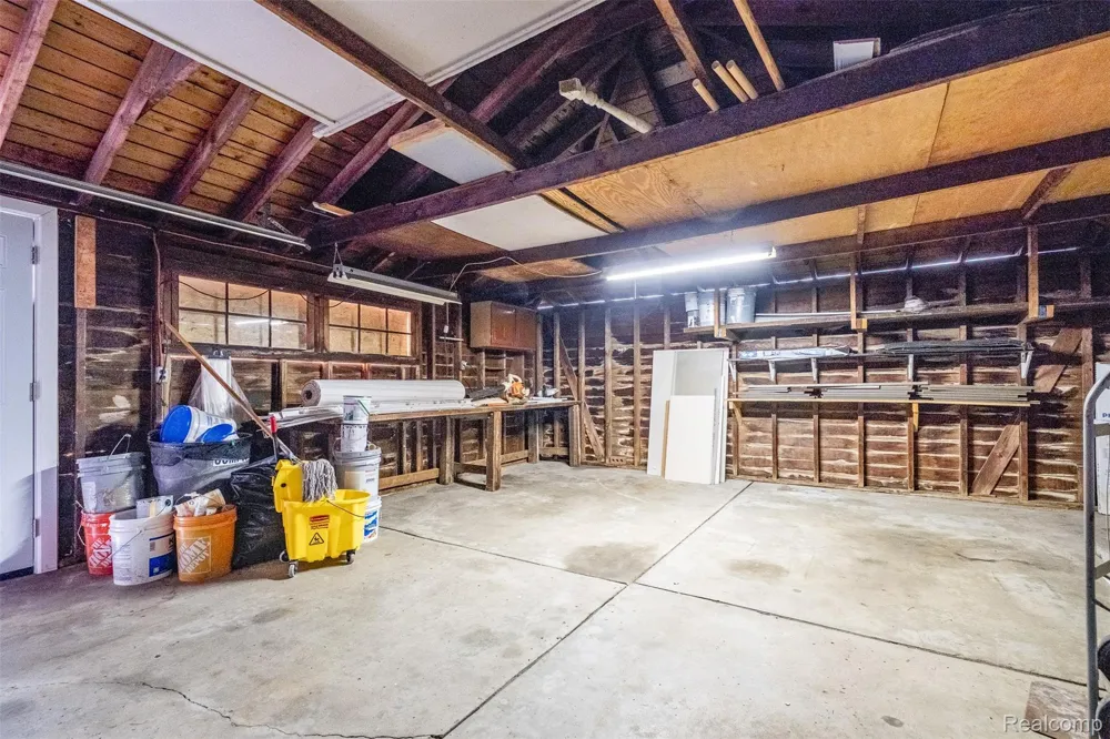 18259 Spring Court S Fraser City, MI 48026
